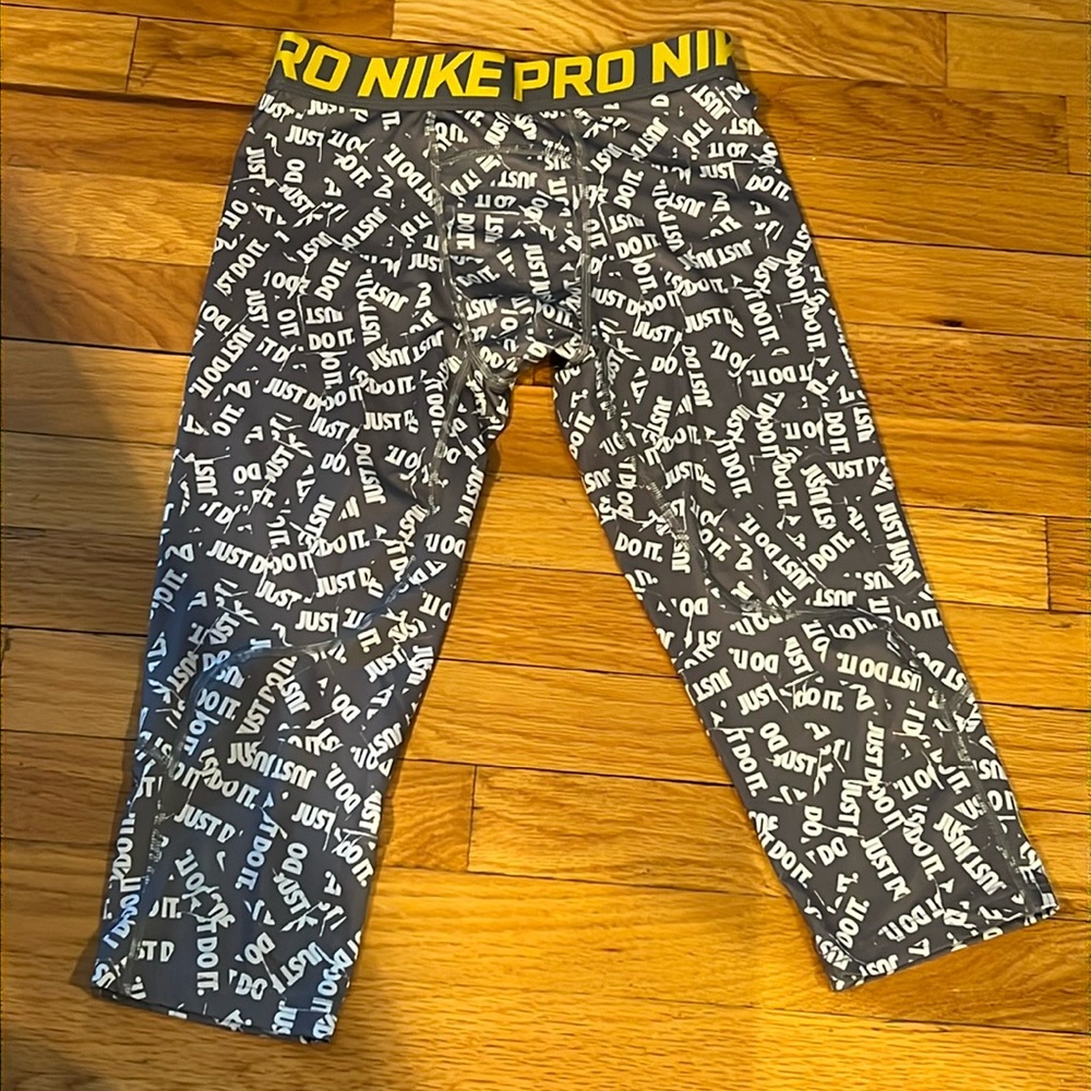 Nike Pro youth athletic tights. Like new.  Dri-Fit Size large